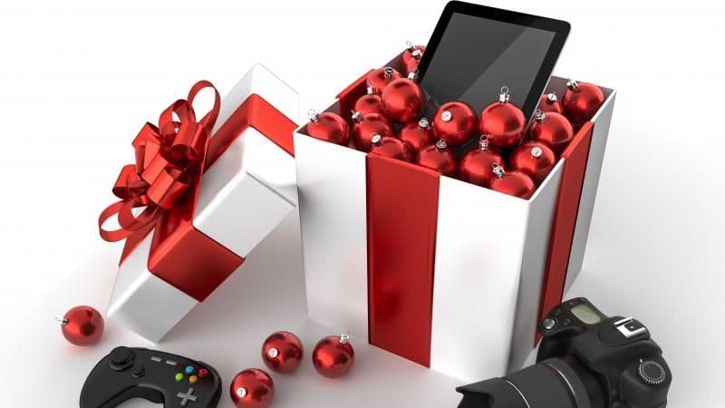 Gift Electronics to Your Loved Ones This Christmas Season