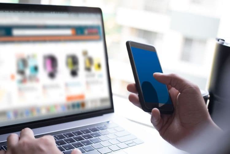 4 Tips For Buying and Selling Online Safely
