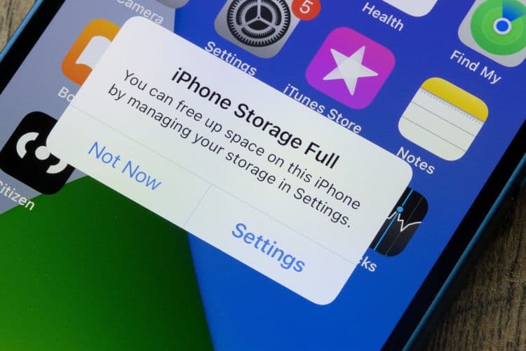 How to Free Up Some Space in Your Phone