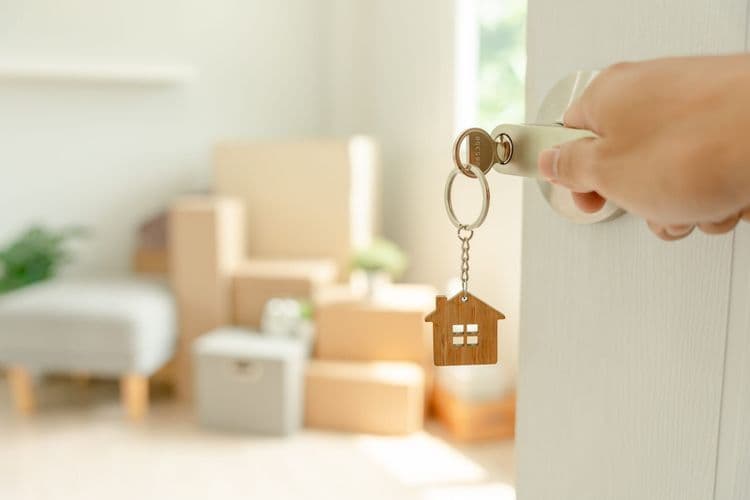 Key Factors to Consider Before Buying a House 2025