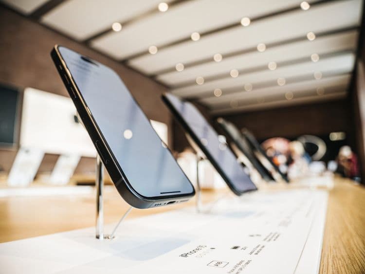 5 Best Flagship Phones in 2024